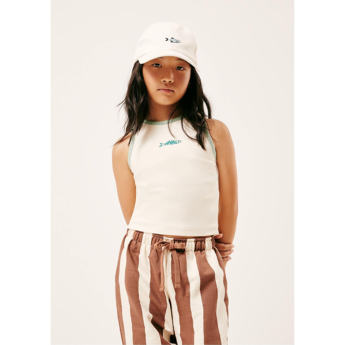 Camiseta de tirantes bordada para niña - Hering Kids + Colección Renata Vanzetto