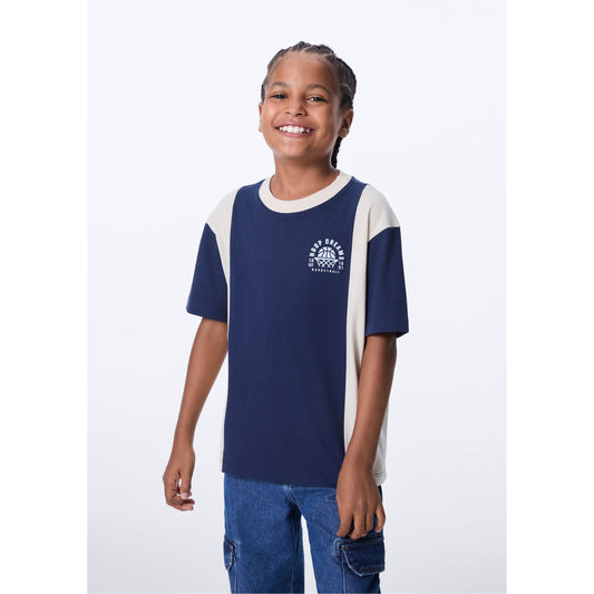 Camiseta oversize infantil con cuello redondo para niño