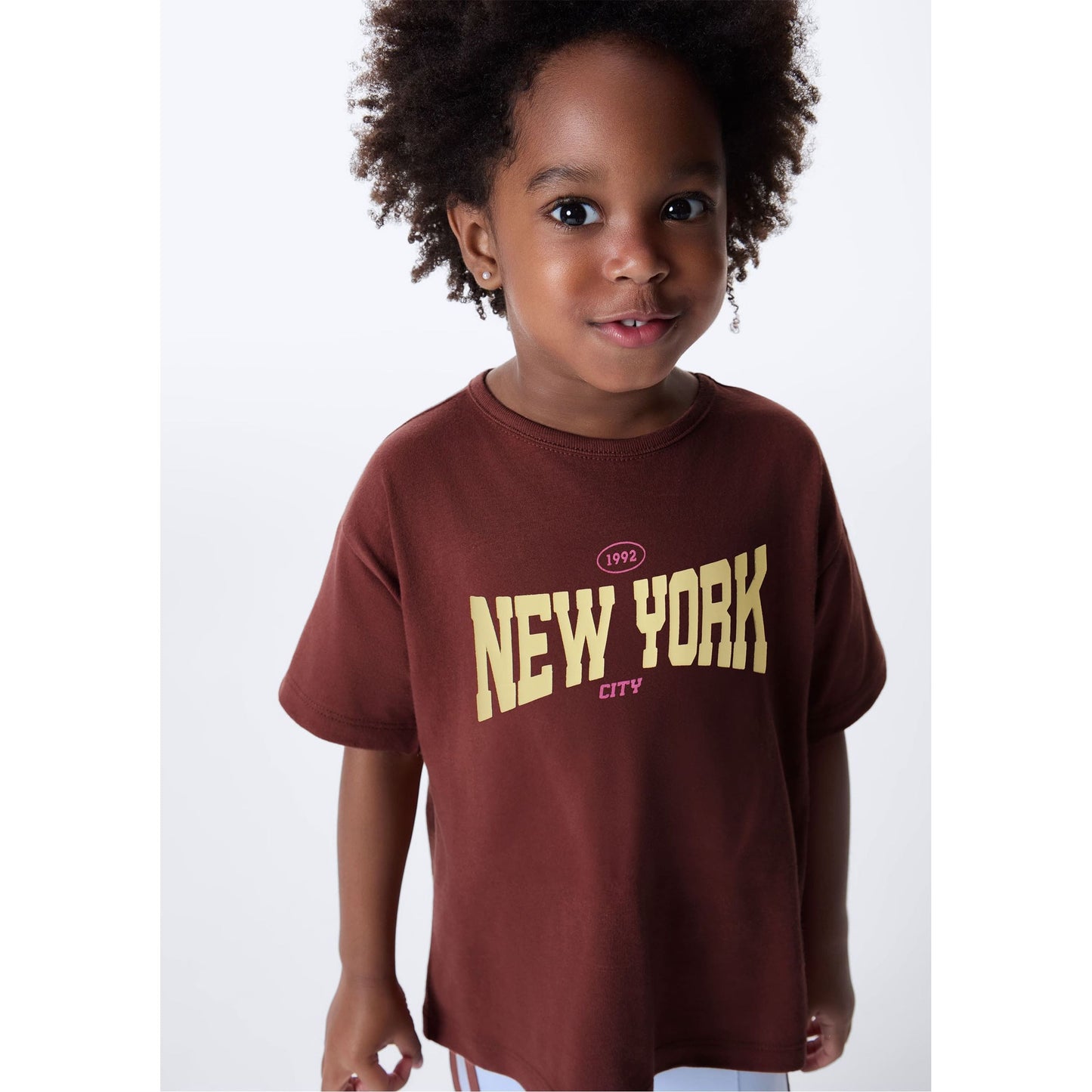 Camiseta estampada oversize para niña