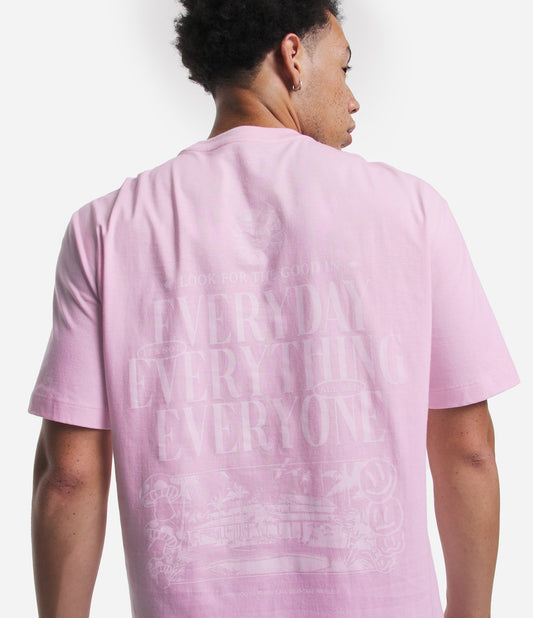 Camiseta Lilac Relaxed Fit em malha macia com letras "Everyday Everything"