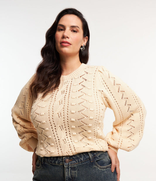 Maglione a maglia aperta con maniche a sbuffo in beige - Curve e taglie forti