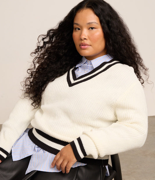Maglione bianco con dettagli a contrasto - Curve e taglie forti