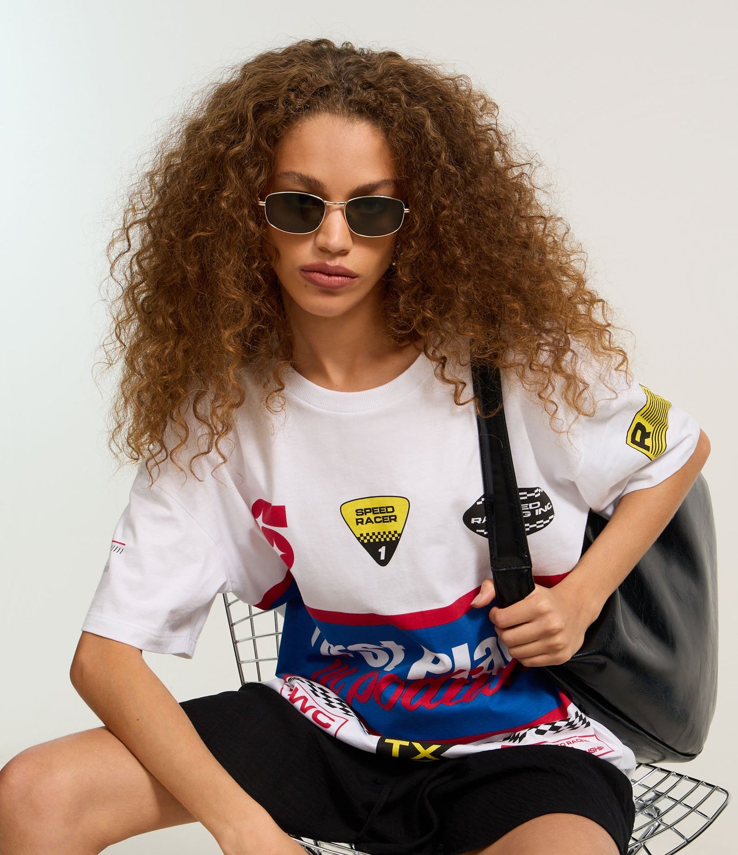 Maglietta in cotone oversize con stampa Racer bianca