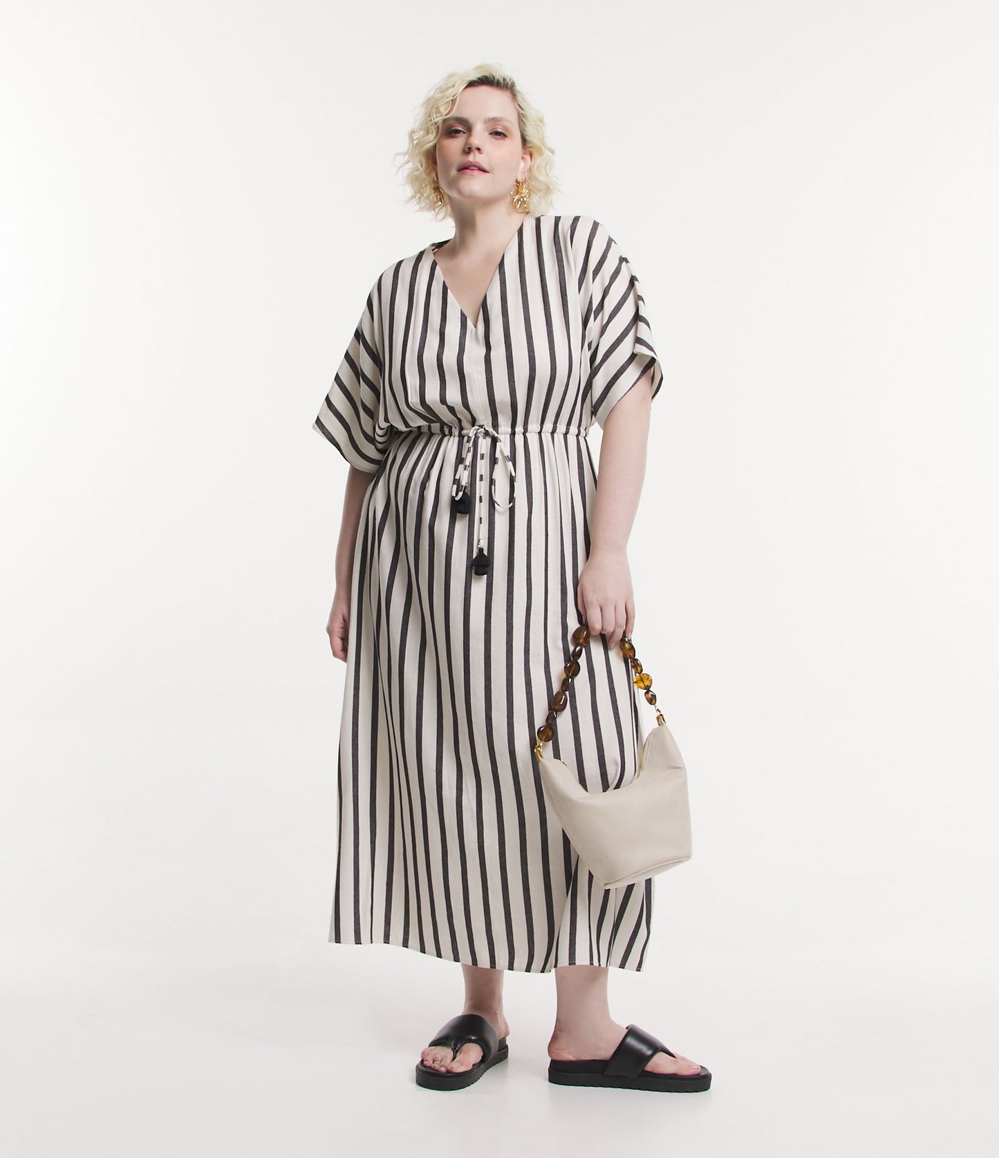Vestido midi de viscosa con estampado de rayas Curve & Plus Size Blanco roto/Gris