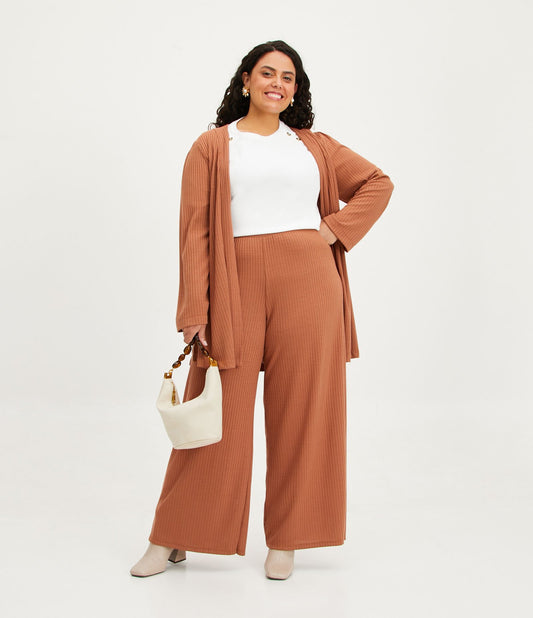 Pantaloni a gamba dritta in maglia testurizzata a coste, Curve e taglie forti, marrone