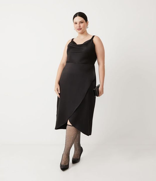 Vestido Midi Wrap com textura de cetim preto - Curve e Plus Size