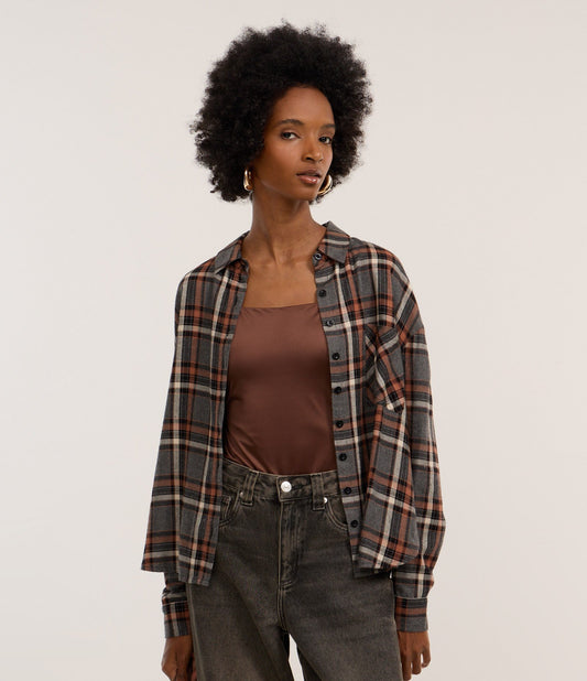 Camisa Flanela Xadrez Cinza Oversized com Bolso