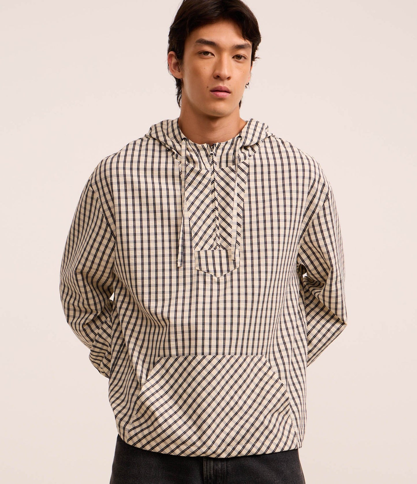 Giacca rilassata con cappuccio e passamontagna rimovibile in bianco sporco/nero