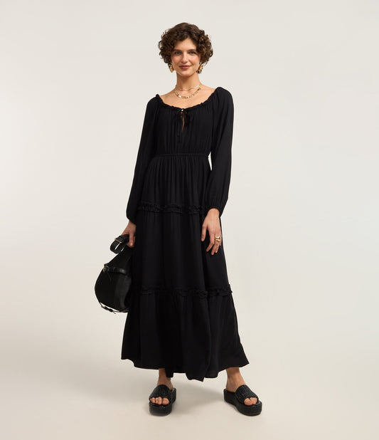 Vestito lungo nero off-the-shoulder sartoriale