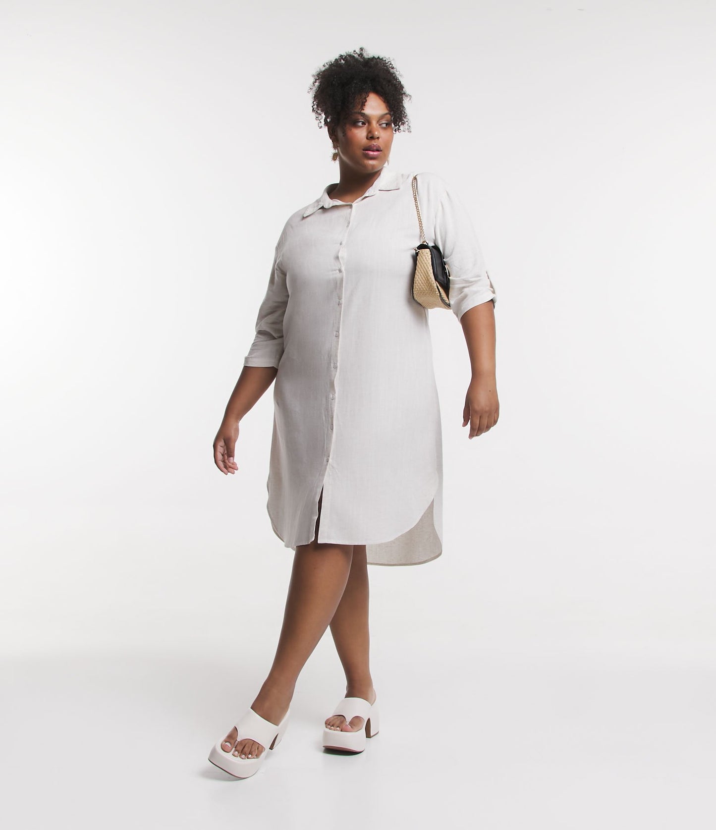 Vestido longo com camisa viscolinho e botões, Curve & Plus Size, bege areia