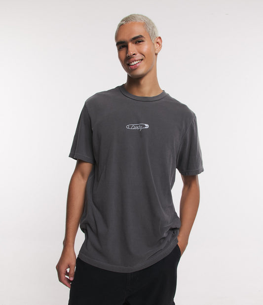 Camiseta Comfort em malha cinza com estampa de letras sujas