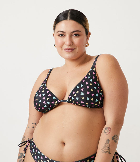 Top bikini a triangolo nero con stampa a cuoricini, Curve & Plus Size