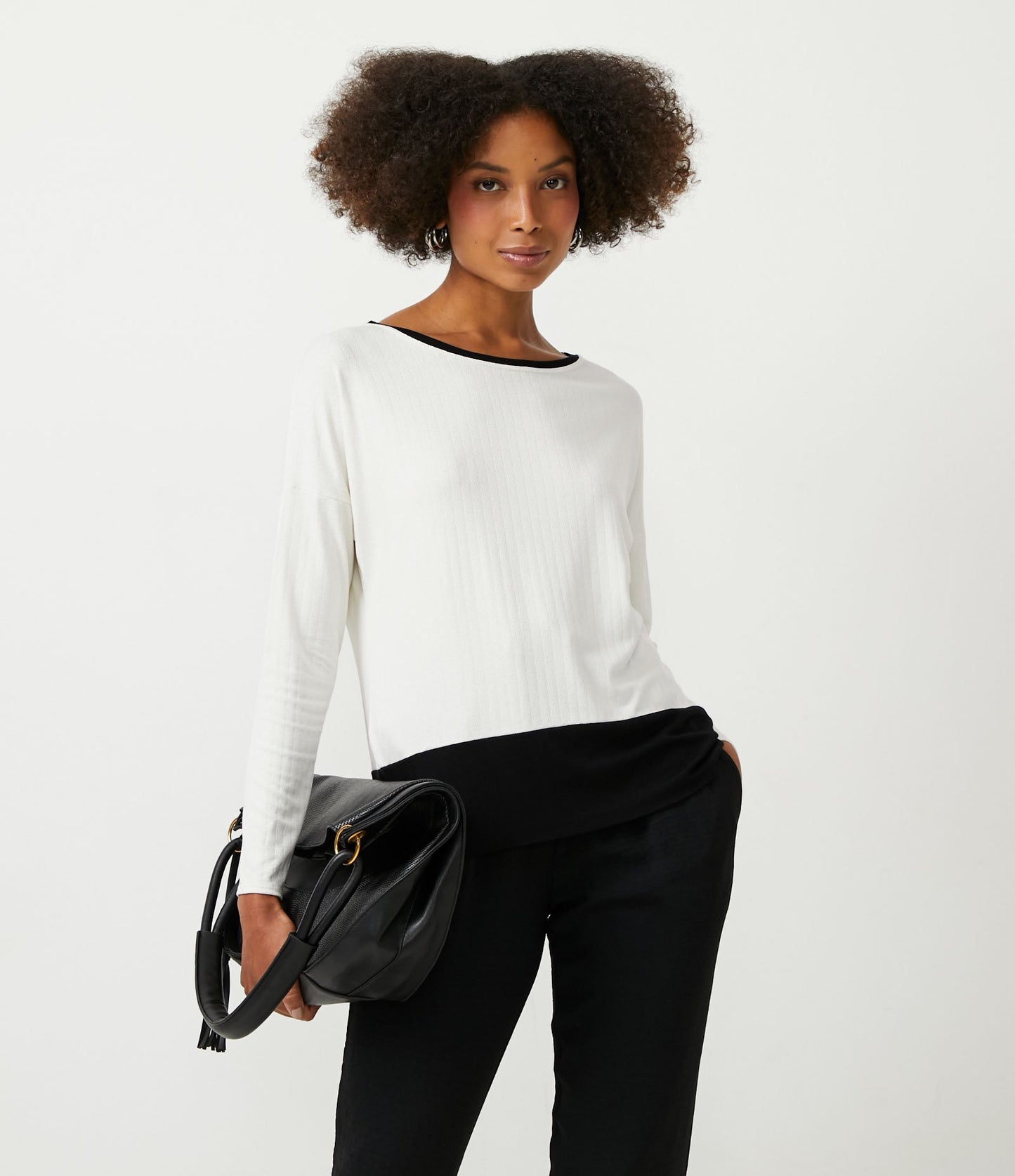 Crepe Knit Blouse with Long Sleeves and Off-White Contrasting Hem