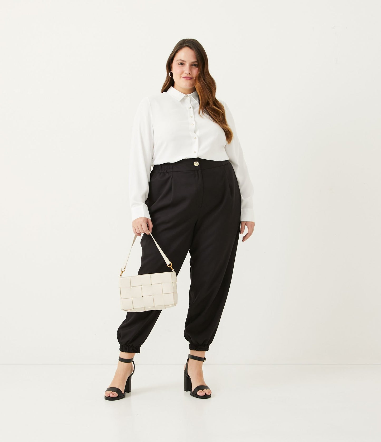 Pantaloni da jogging sartoriali con bottoni dorati, taglie forti e taglie forti, nero