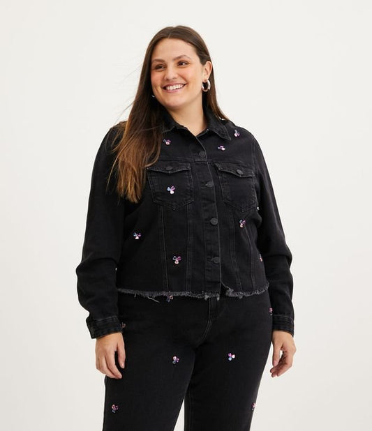 Giacca di jeans nera con applicazioni a cuore - Curve e taglie forti
