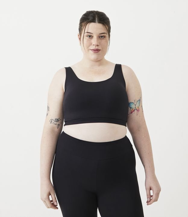 Top esportivo preto em microfibra Lycra® Adaptiv Curve & Plus Size