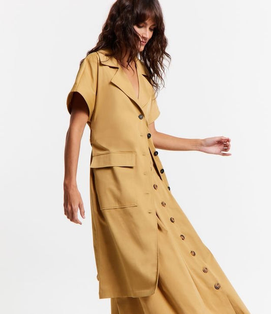 Gonna midi sartoriale beige con bottoni e pieghe frontali