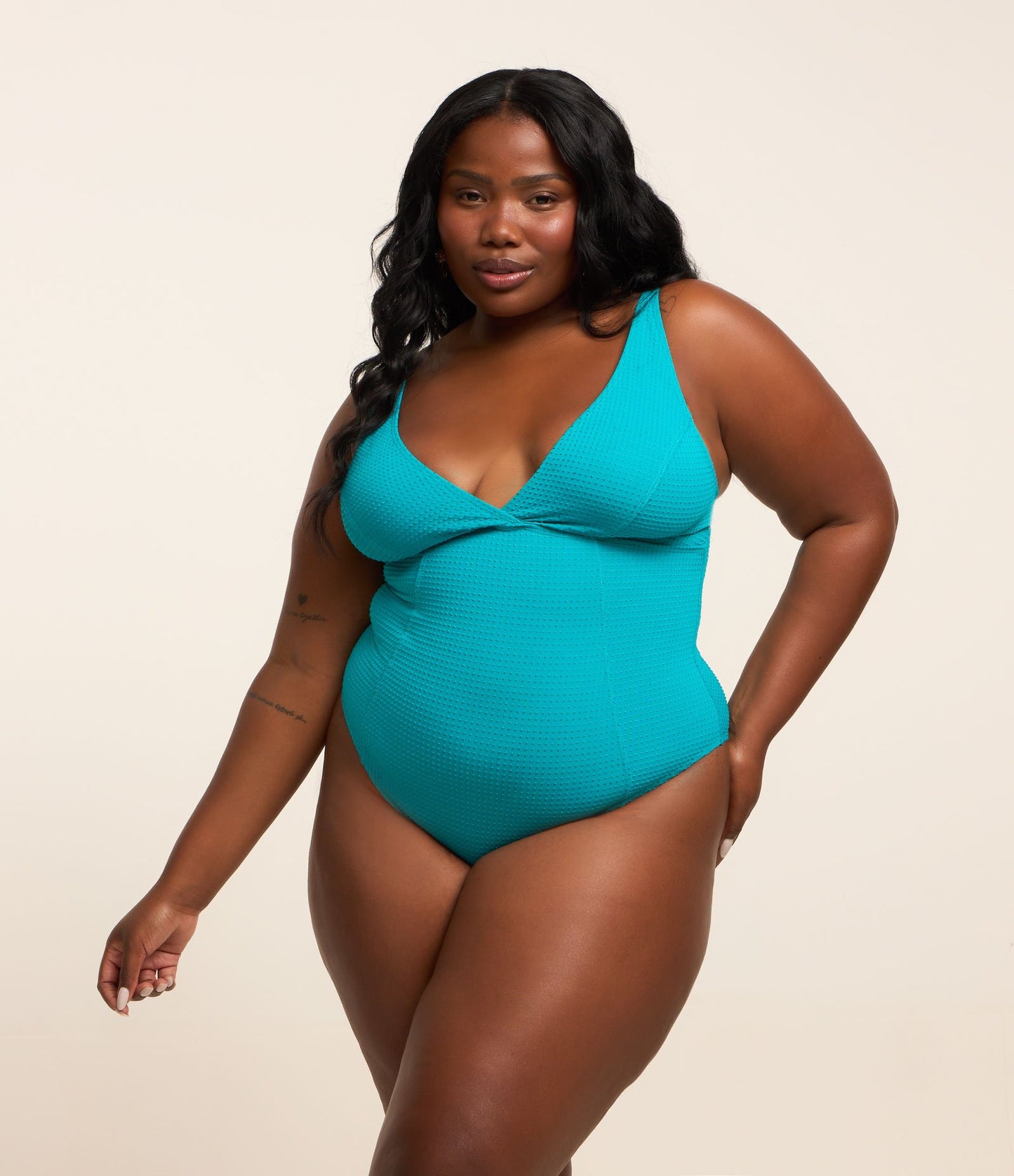 Maiô com decote em V e envoltório texturizado Curve & Plus Size Green