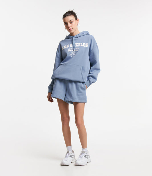 Shorts de moletom azul com forro de lã e cós com cordão