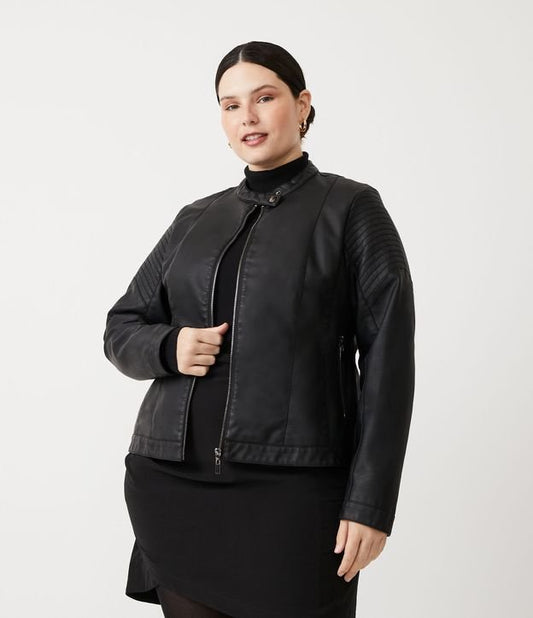 Giacca biker in materiale sintetico nero con cuciture sulle spalle e tasche, taglie forti e taglie forti