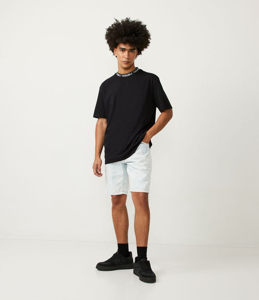 Pantaloncini slim fit in denim blu invecchiato