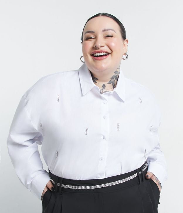 Camisa Tricoline Branca com Strass, Curve & Plus Size, Coleção Jessica Lopes