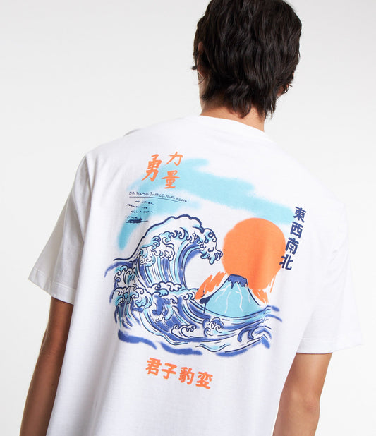 Camiseta Comfort Cotton com estampa japonesa na frente e nas costas em branco
