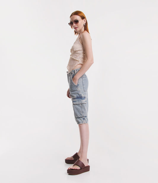 Bermuda Denim Cargo Pocket com bainha azul