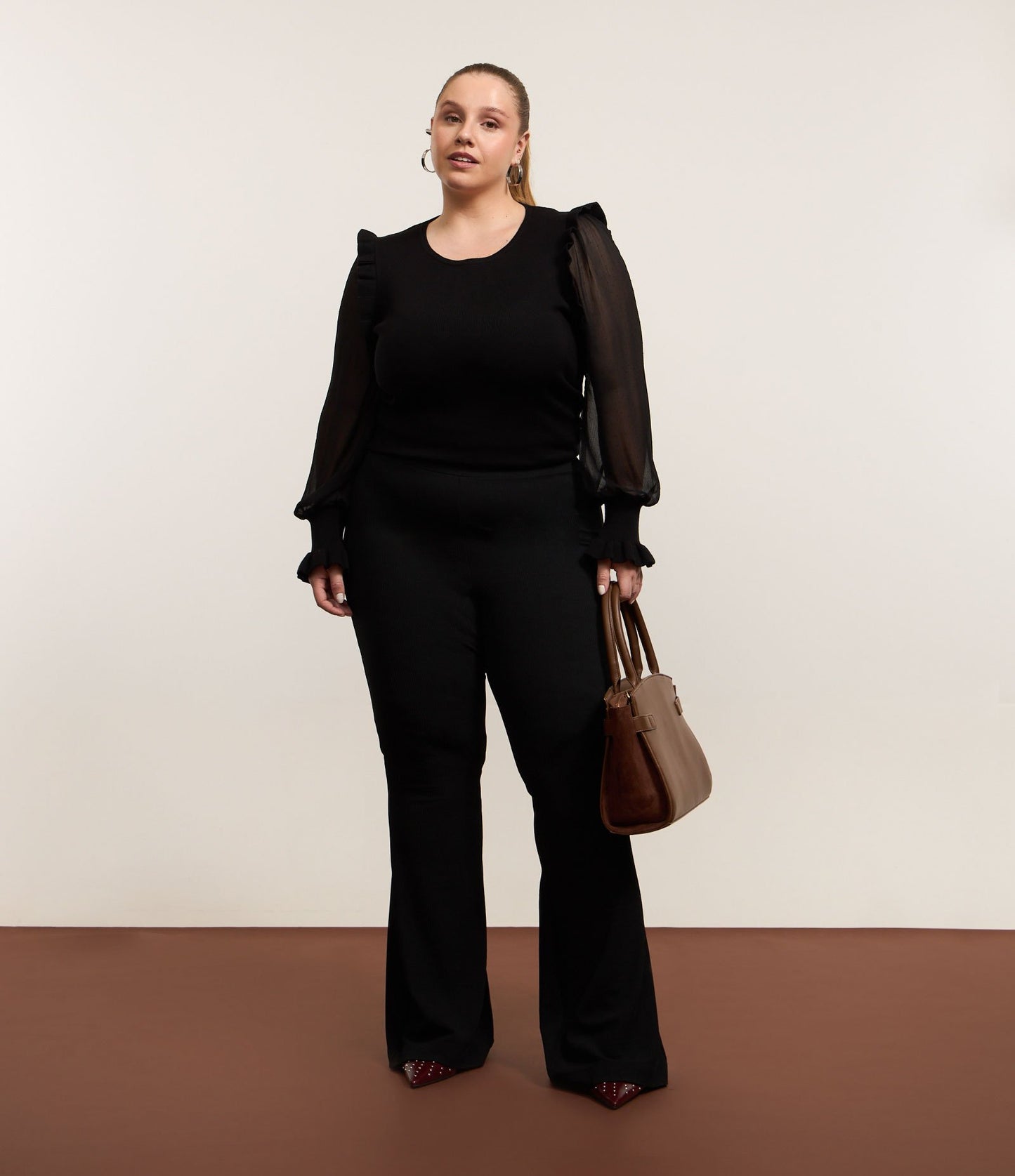 Pantalones acampanados con textura de canalé negros - Tallas grandes y curvas