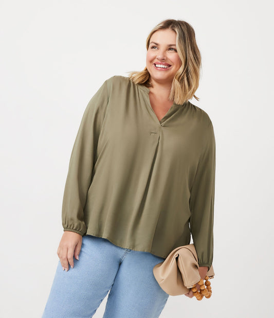 Blusa de viscose com mangas 3/4 e decote em V, Curve & Plus Size, verde