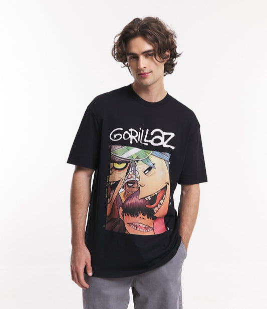 Camiseta Comfort em meia malha com estampa da banda Gorillaz - Preta