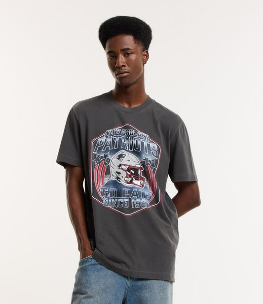 Camiseta Comfort Cotton com estampa NFL Patriots em cinza