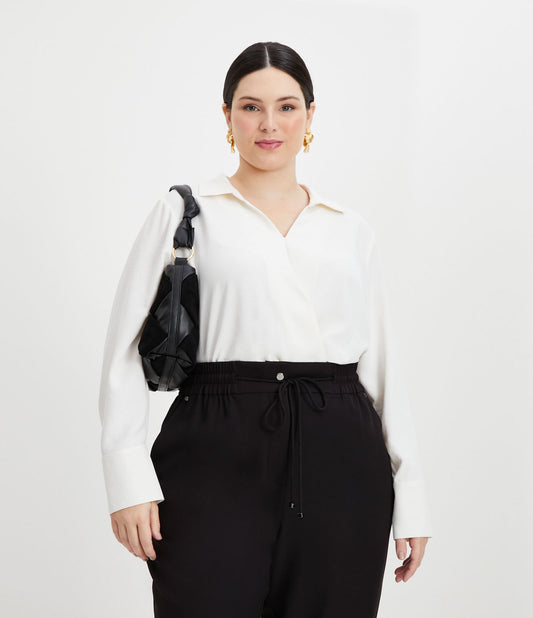 Top branco de manga longa com bainha cruzada Curve & Plus Size