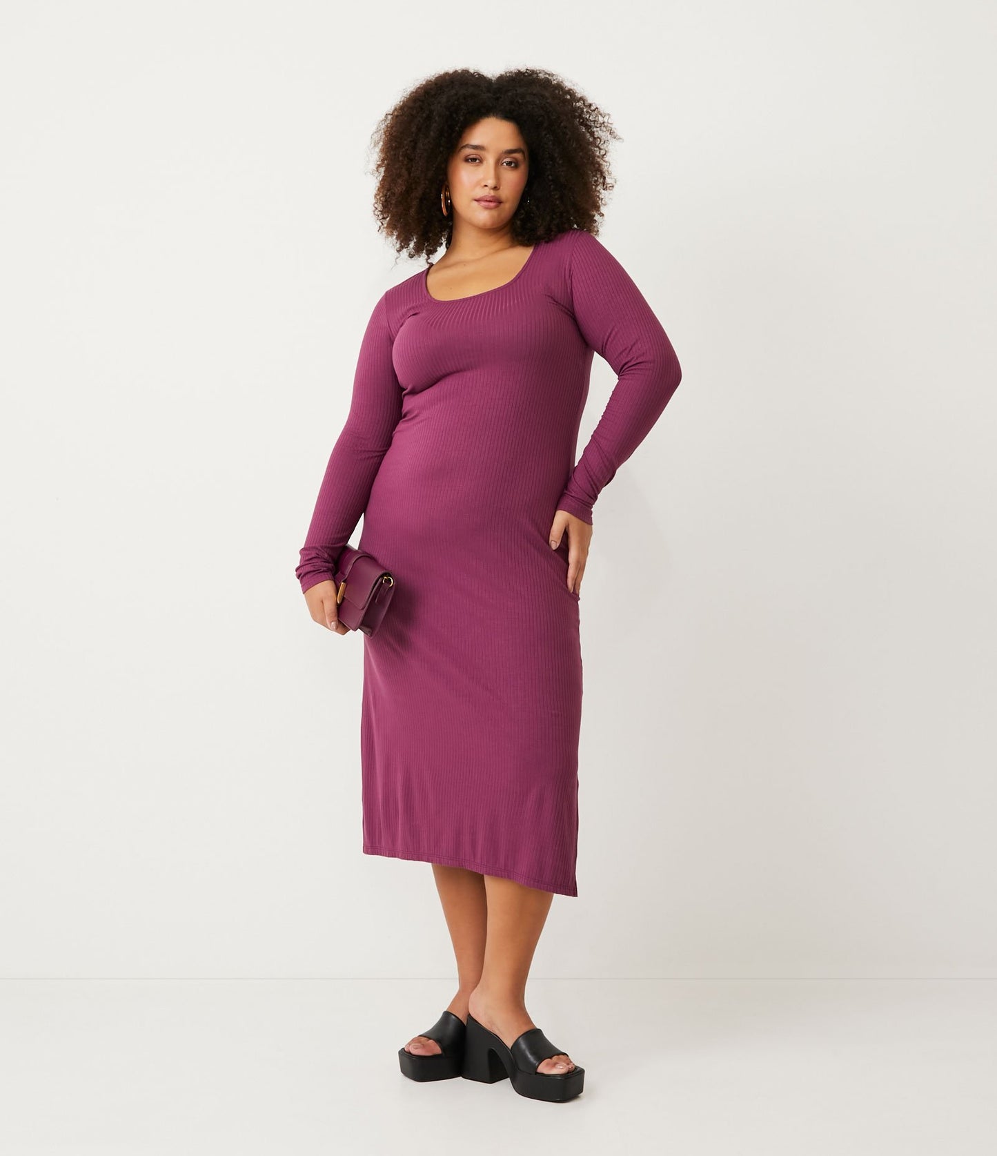 Vestito midi a coste viola con scollo a U, taglie forti e taglie forti