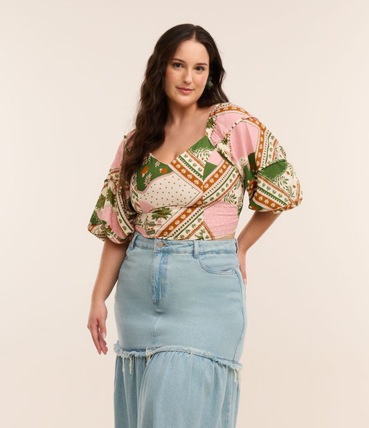 Blusa com Estampa de Lenço, Mangas 3/4, Tamanhos Curve e Plus, Multicolorida