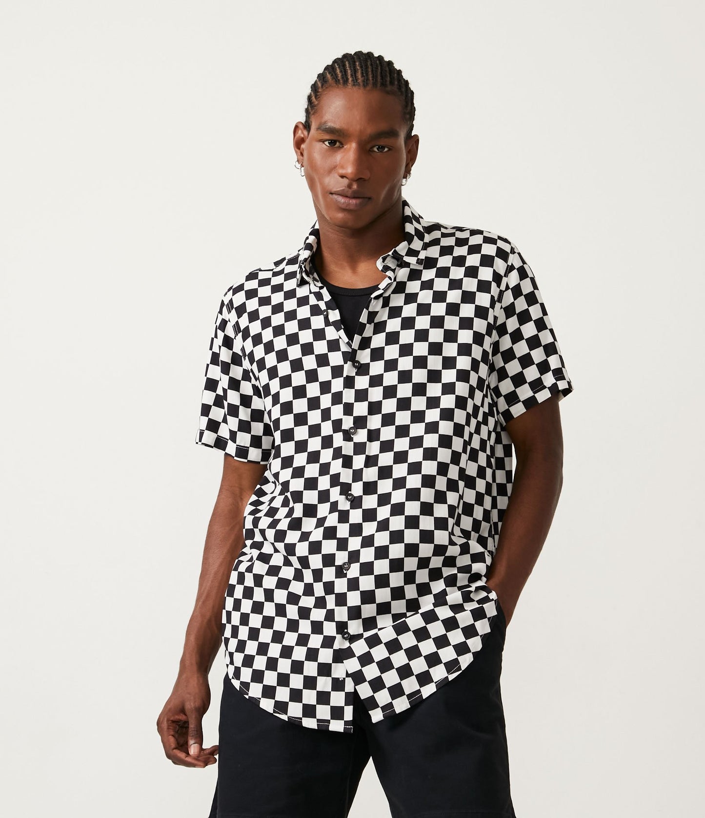 Camicia a maniche corte in viscosa con stampa a scacchi bianchi