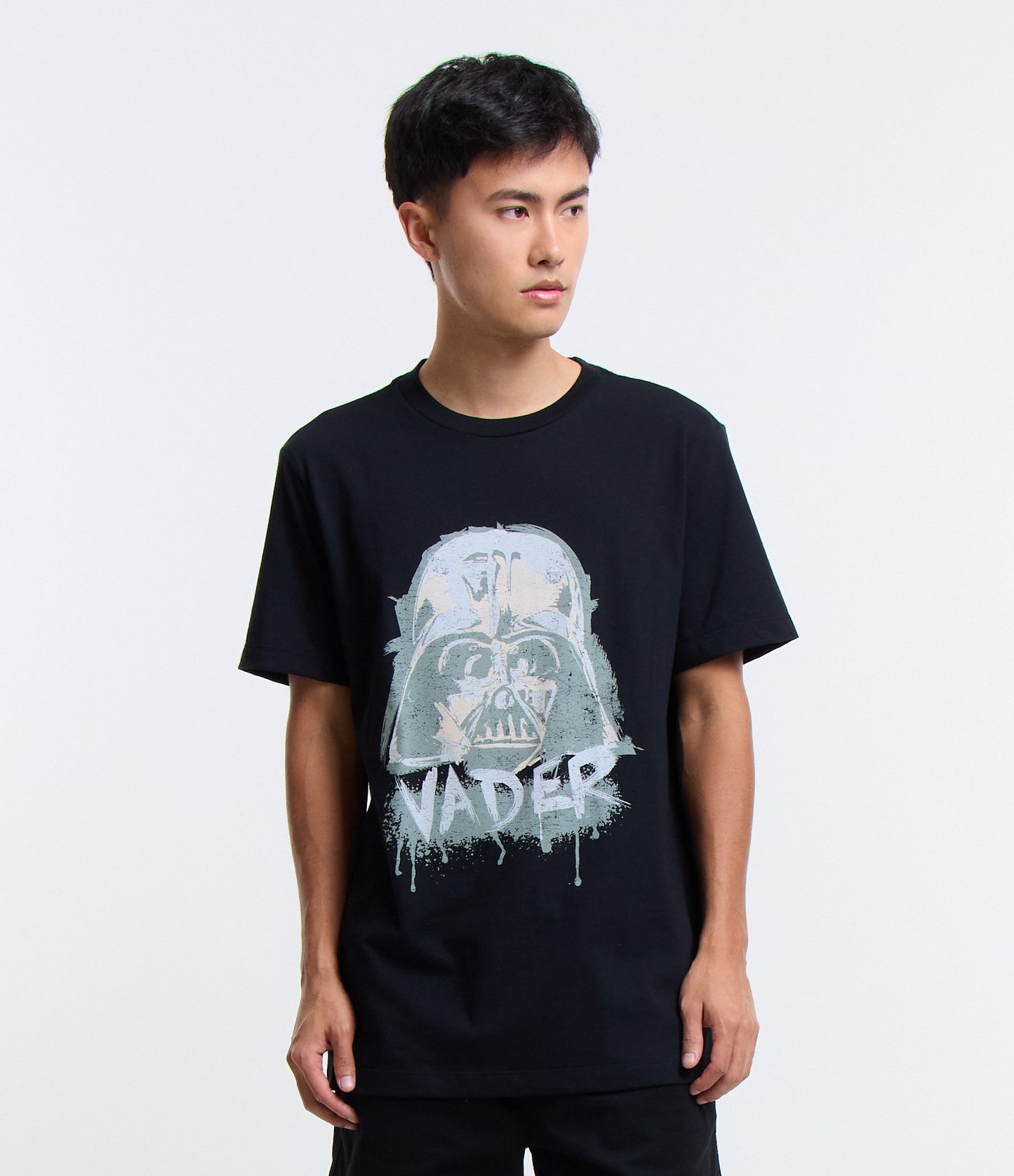 Camiseta Comfort Cotton com estampa de Darth Vader em preto
