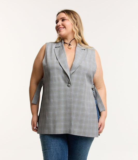 Colete xadrez com ajuste lateral e curvas Plus Size cinza