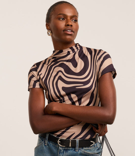 Blusa de Microfibra com Gola Alta e Estampa de Zebra Marrom
