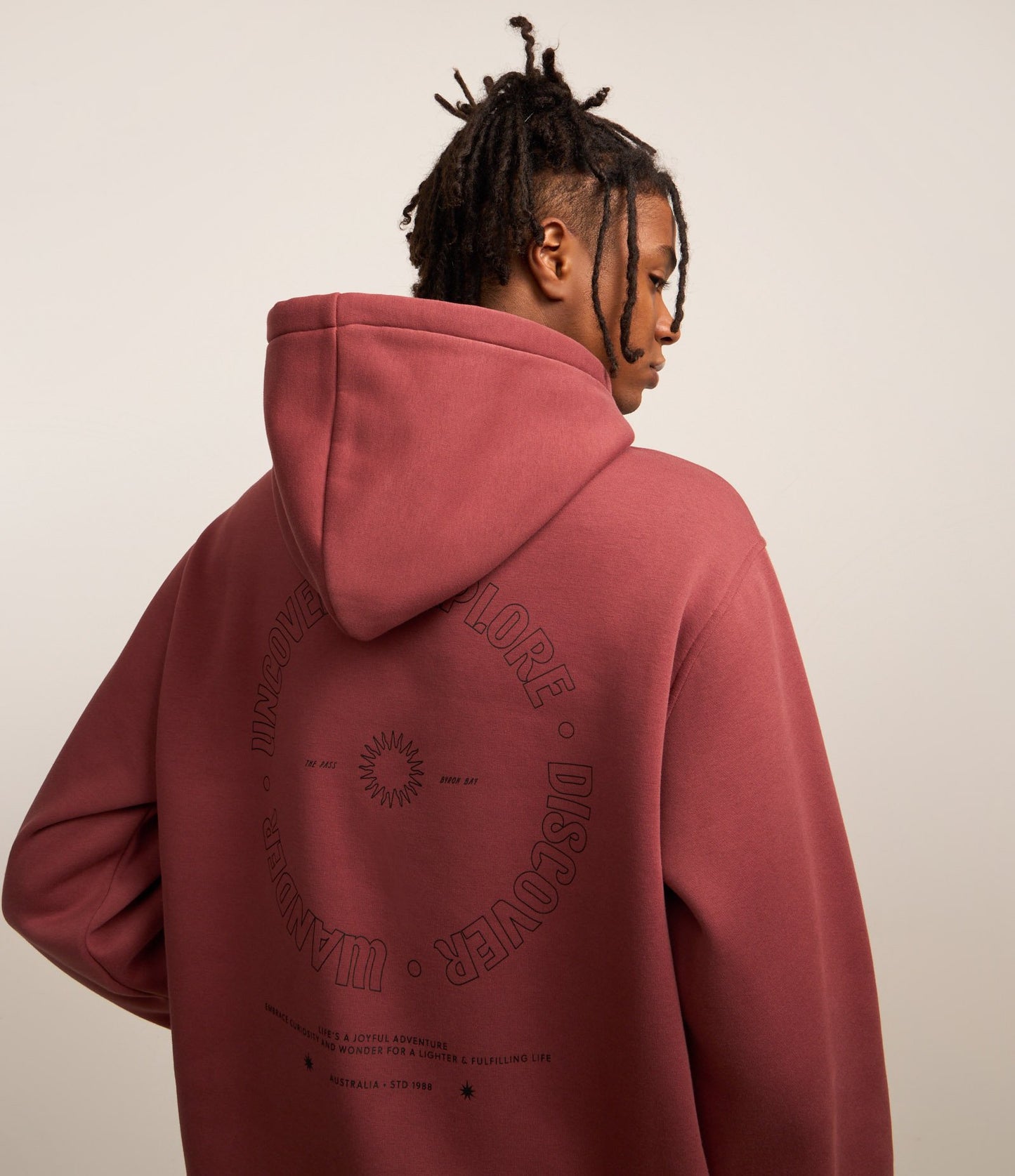 Felpa Comfort con stampa circolare rossa