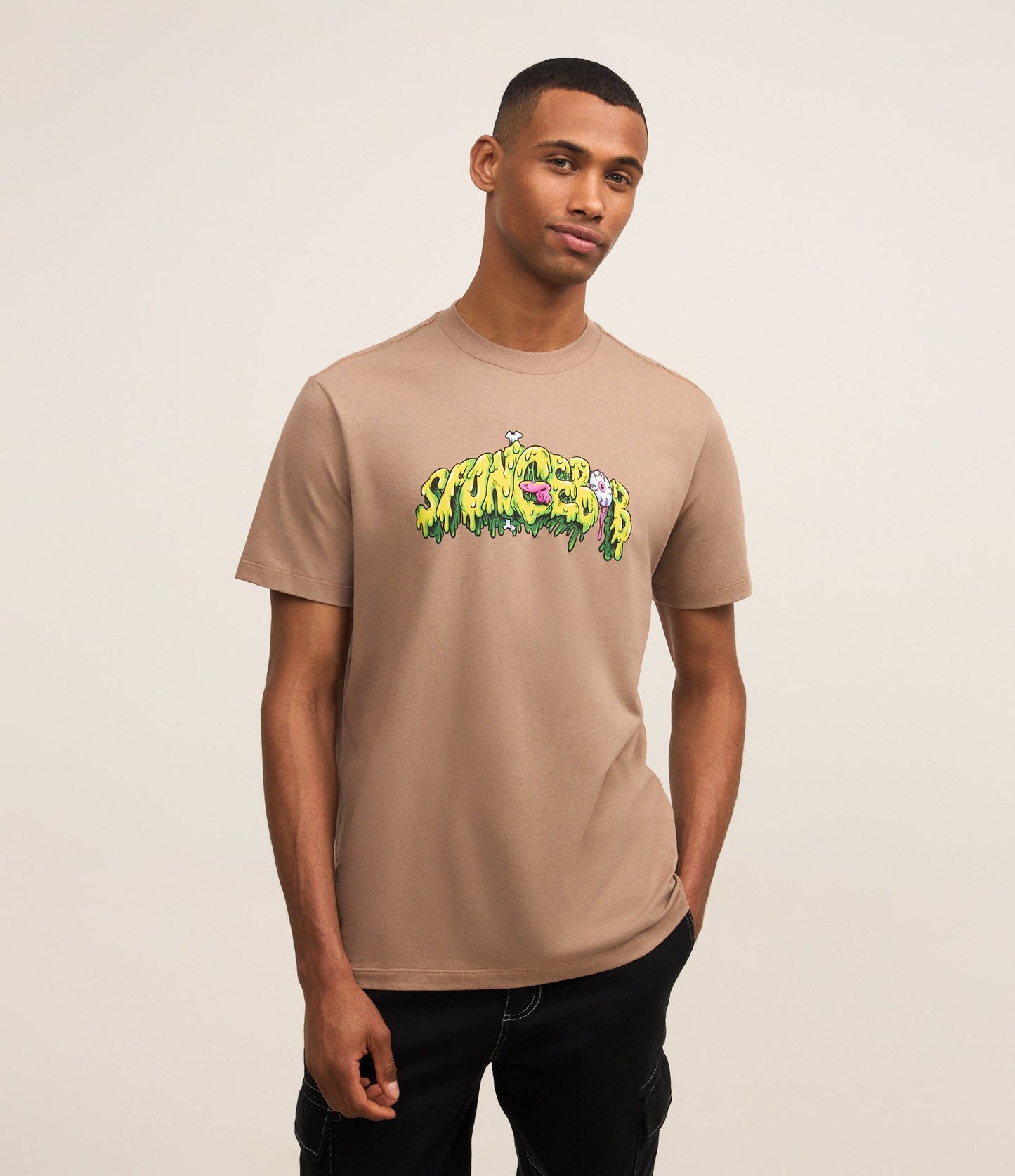 Maglietta Comfort beige con stampa di SpongeBob