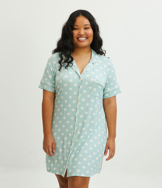 Camicia da notte Viscolycra con chiusura a bottoni, Curve e taglie forti, verde chiaro