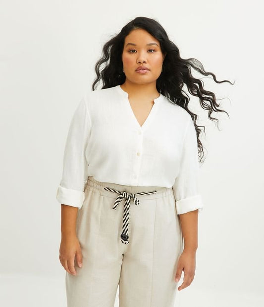 Camicia in viscosa con bottoni regolabili sulle maniche in bianco neve - Curve e taglie forti