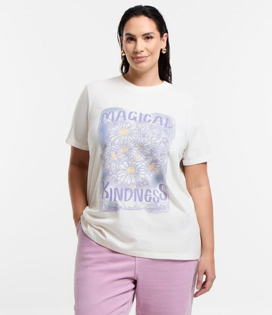 Camiseta de algodão com estampa Magical Kindness, Curve & Plus Size, Off White