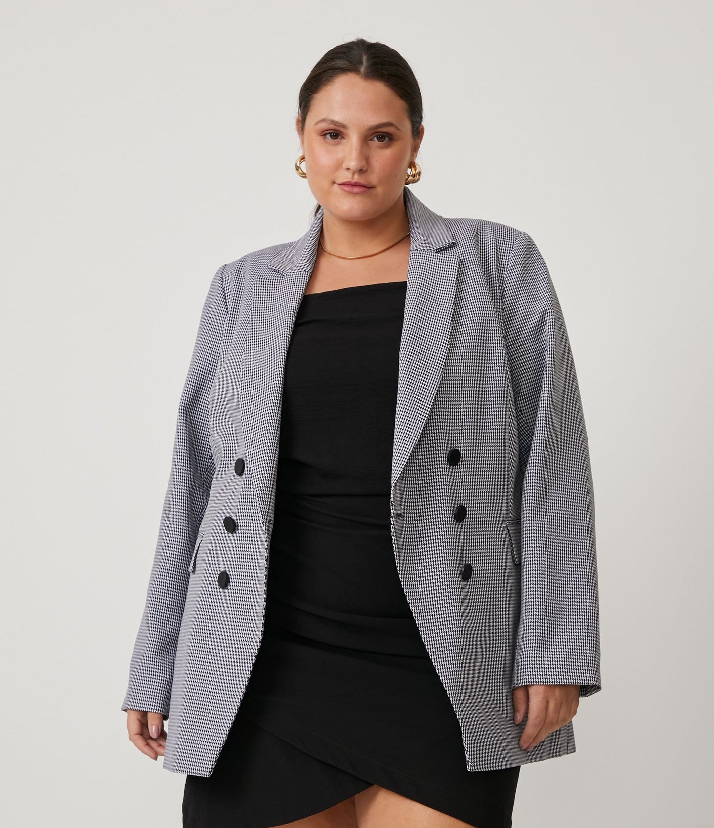 Blazer lungo in crepe con stampa pied-de-poule, Curve e taglie forti, nero