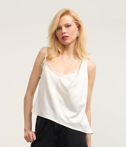 Blusa de Cetim Branca com Alças Finas e Decote com Renda
