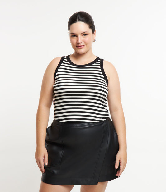 Blusa regata com nervuras e listrada e plus size preto/branco