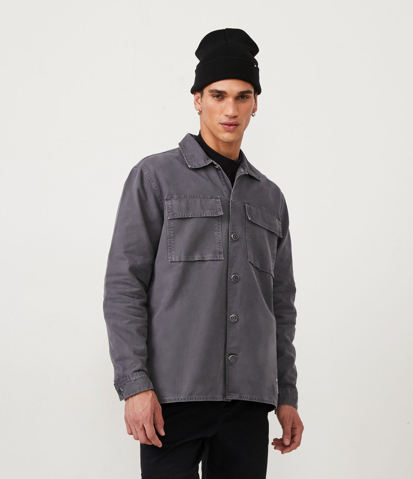 Camicia over in twill grigia con tasche frontali