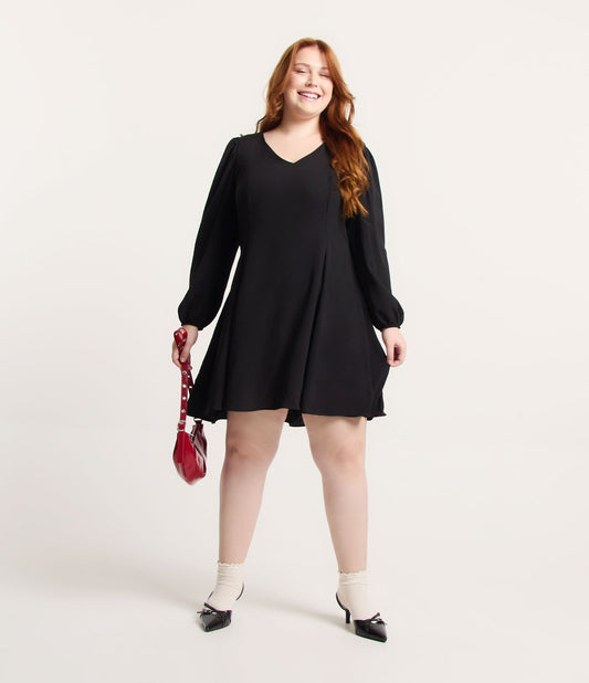Vestito corto nero in crepe con maniche lunghe - Curve e taglie forti