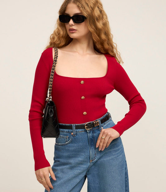 Blusa de punto roja con botones